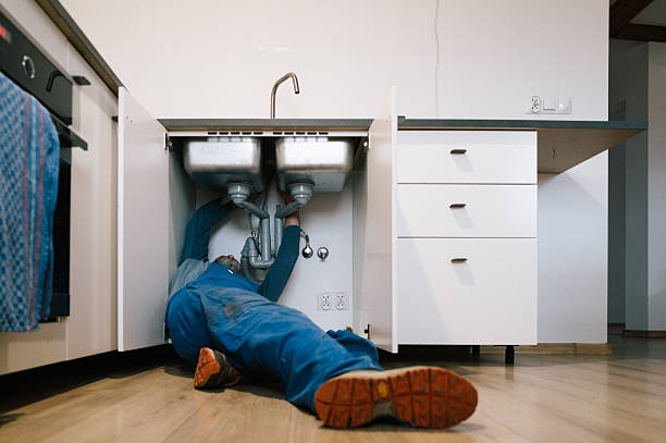 Professional Emergency Plumber technician working in Milton, NH